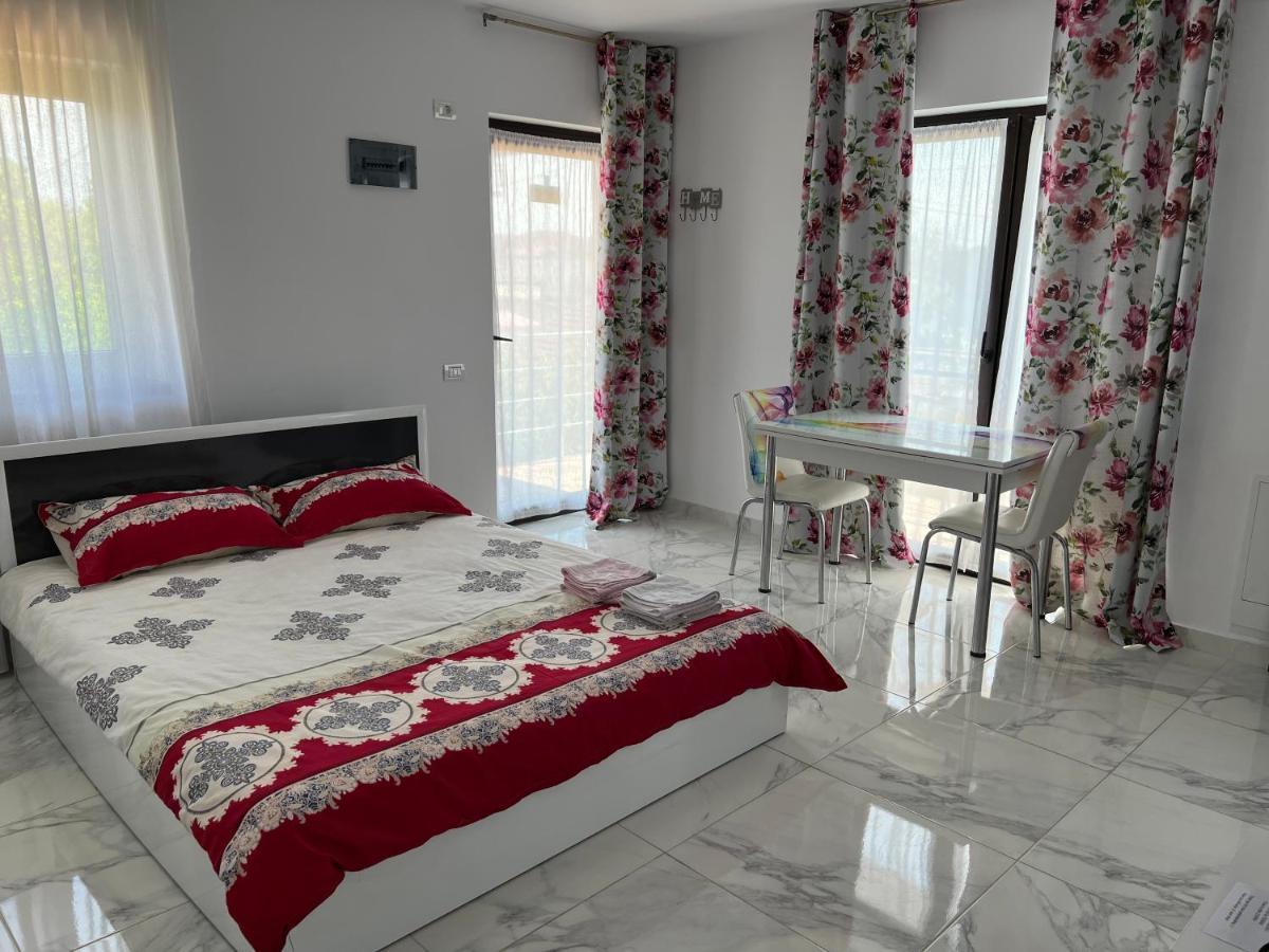 Home Naya Bukarest Kültér fotó