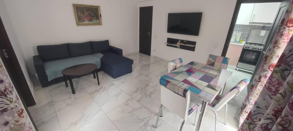 Home Naya Bukarest Kültér fotó